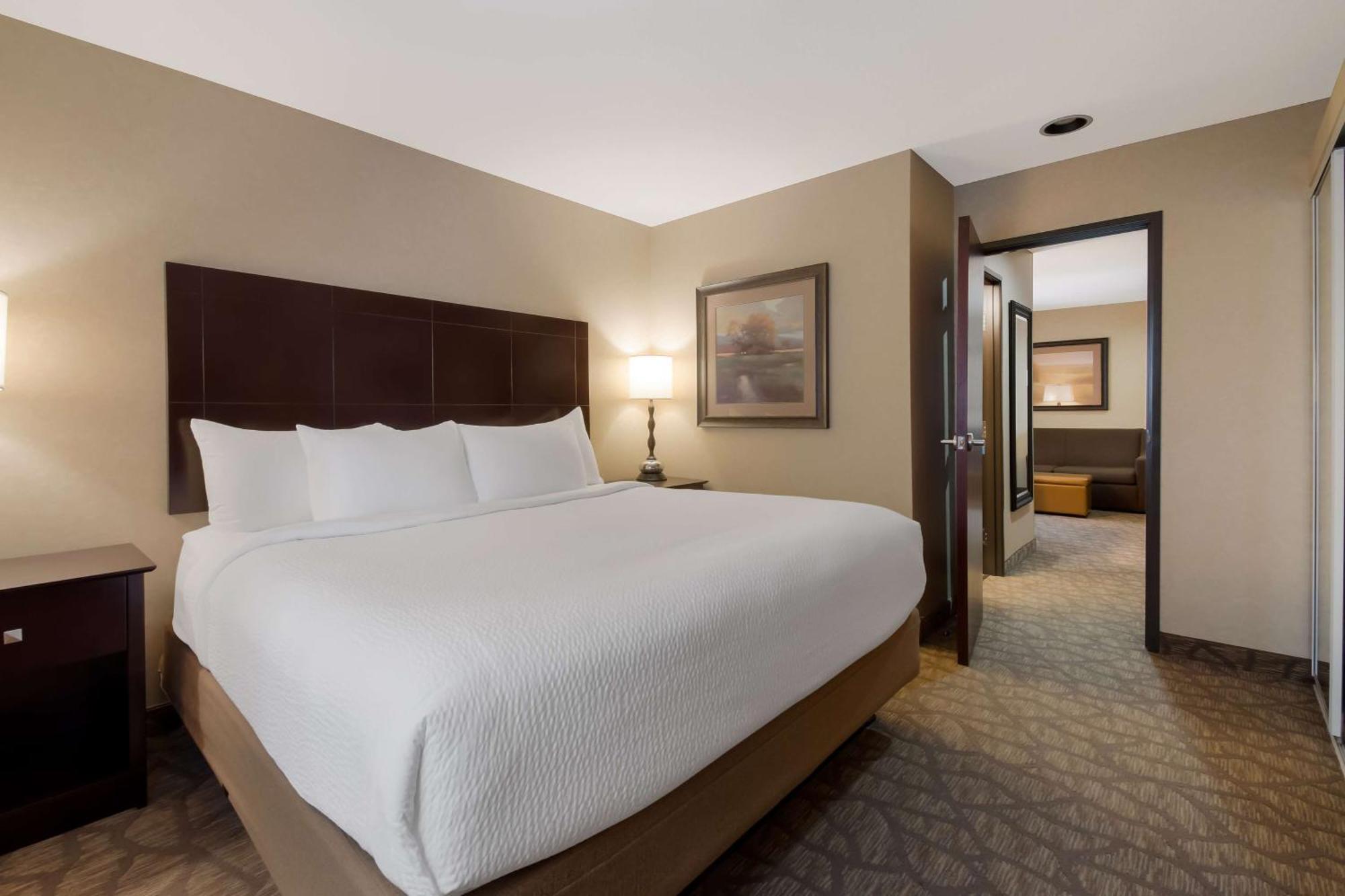 Best Western University Inn And Suites Forest Grove Extérieur photo